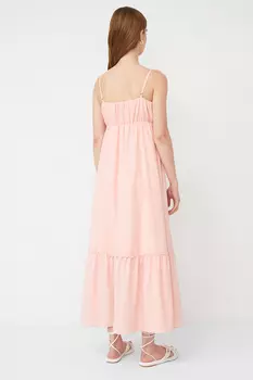 Платье миди с тонкими бретелями