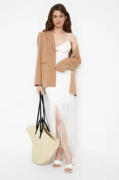 Платье на бретелях с бахромой