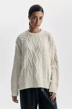 Свитер объемный с узором "косы"