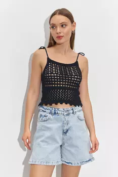 Топ ажурной вязки с завязывающимися бретелями