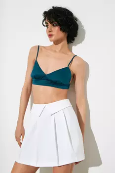 Топ из атласа с поясом под грудью