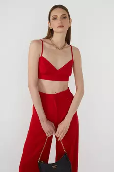 Топ на бретелях