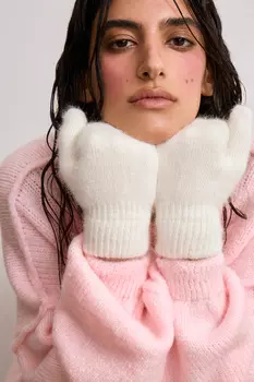 Варежки пушистые утепленные