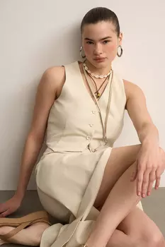 Жилетка короткая изо льна