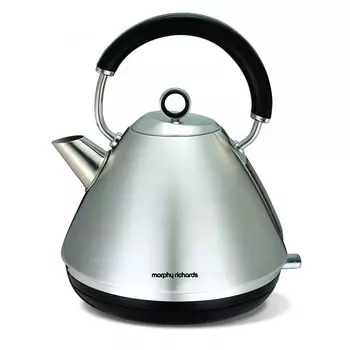 Чайник Morphy Richards 102022