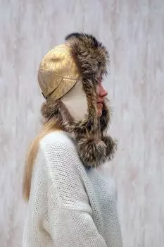 Шапка женская из енота