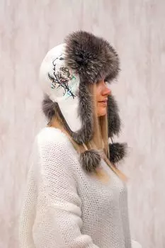 Шапка женская из енота