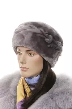 Шапка женская из мутона