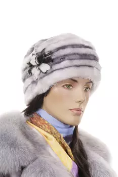 Шапка женская из мутона