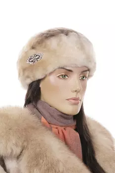 Шапка женская из мутона