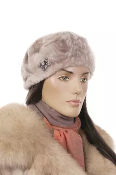 Шапка женская из мутона