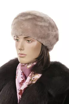Шапка женская из мутона