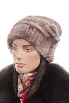 Шапка женская из мутона