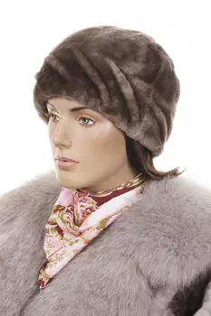 Шапка женская из мутона