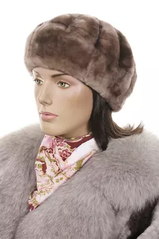 Шапка женская из мутона