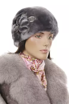 Шапка женская из мутона