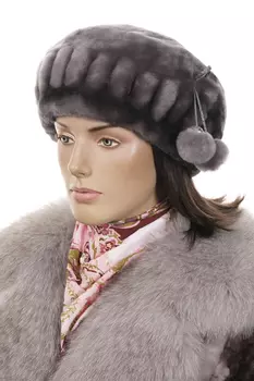 Шапка женская из мутона