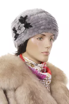 Шапка женская из мутона