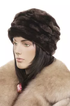 Шапка женская из мутона