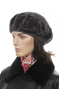 Шапка женская из мутона