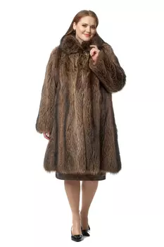 Шуба из енота с воротником