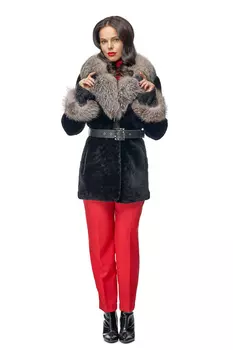 Шуба из мутона с воротником, отделка блюфрост