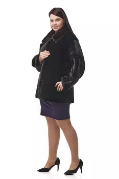 Шуба из мутона с воротником, отделка норка