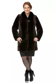 Шуба из мутона с воротником, отделка норка