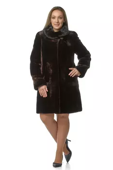 Шуба из мутона с воротником, отделка норка