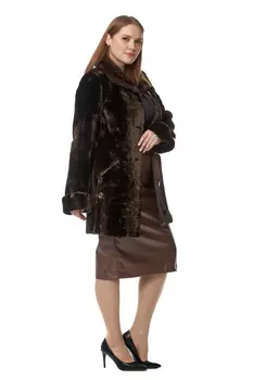 Шуба из мутона с воротником, отделка норка