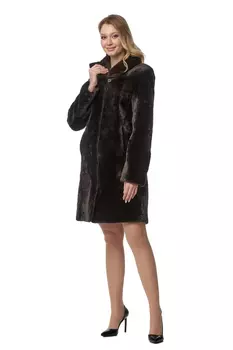 Шуба из мутона с воротником, отделка норка