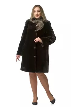 Шуба из мутона с воротником, отделка песец