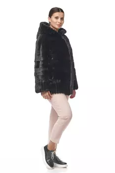 Короткая шуба из норки с капюшоном