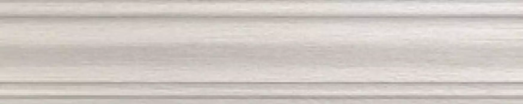 Плинтус Колор Вуд белый 8х39,8