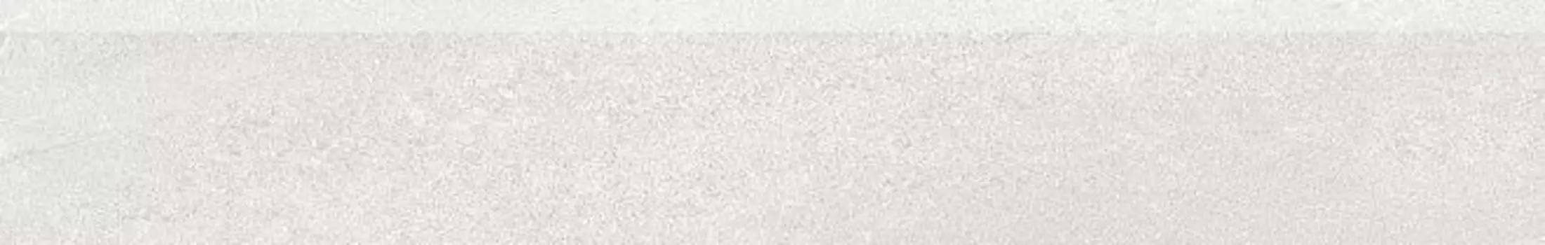 Плинтус Про Матрикс белый обрезной 9,5х60