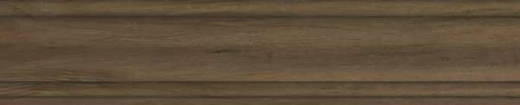 Плинтус Сальветти коричневый 8х39,6