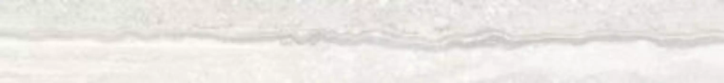 Плинтус Travertini Белый 7х60