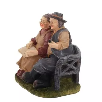 Декоративная фигурка «Бабушка с дедушкой»