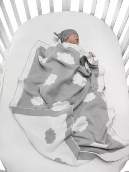 Плед двусторонний детский вязаный Amarobaby (Teeny Dream) Облака Серый