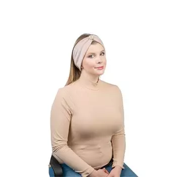 Повязка пудровая с брошью