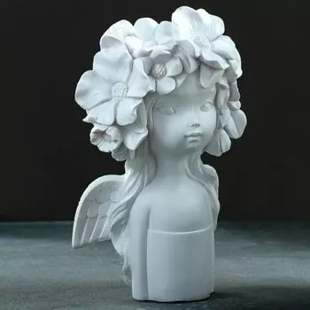 Ваза "Девочка ангелочек с бантом"