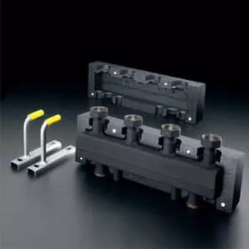 Комбинация гидравлическая стрелка/гребенка Oventrop "HydroFixx" с изоляцией и настенным крепежом, на 3 отоп. контура , арт. 1351699