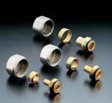 Присоед. набор со стяж.кольцами "Ofix K" Oventrop для НР3/4 20*2мм, для полиэтилен. труб, с НГ без покрытия., артикул 1027783