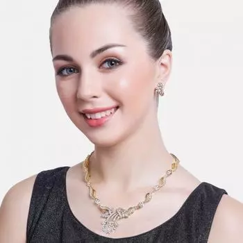 Estele 24 Kt Gold Plated Flower leaf Necklace Set with Austrian Crystals