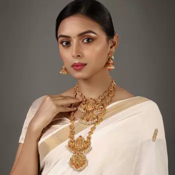 Estele Gold Plated Auspicious Temple Styled Bridal Necklace Set Combo with Color Stones & Pearls for Women