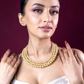 Estele Gold Plated Pearls Vintage Necklace for Women