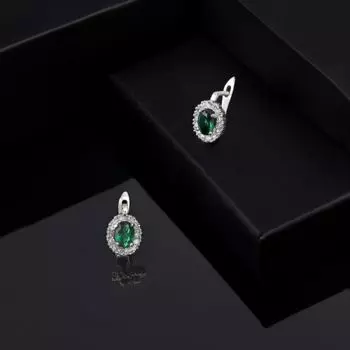 Estele Rhodium Plated CZ Fascinating Flower Shaped Stud Earrings for Women