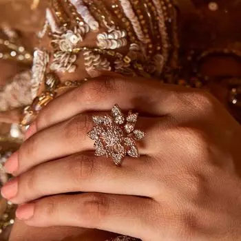 Estele Rose Gold Plated CZ Adjustable Daisy Flower Shaped Finger Ring for Women