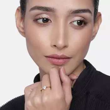 Estele simple gold plated ring with white stone for women (non adjustable)