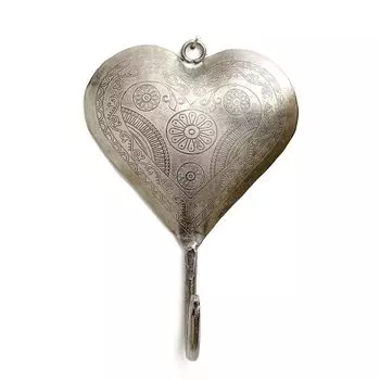 Металлический крючок в форме сердца с гравировкой, Никель, Iron Heart Hook Etching Nickel, произв. John Molly Decor&Gifts